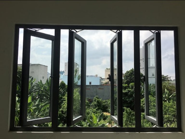 Cửa sổ kính nhôm Việt Pháp mở quay