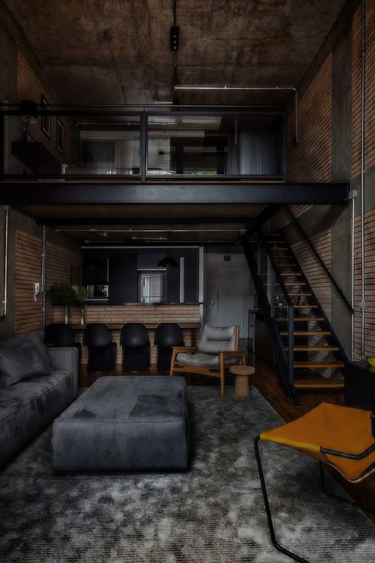 Cầu thang sắt kính cường lực cho gác lửng tạo không gian mới cho ngôi nhà của bạn 