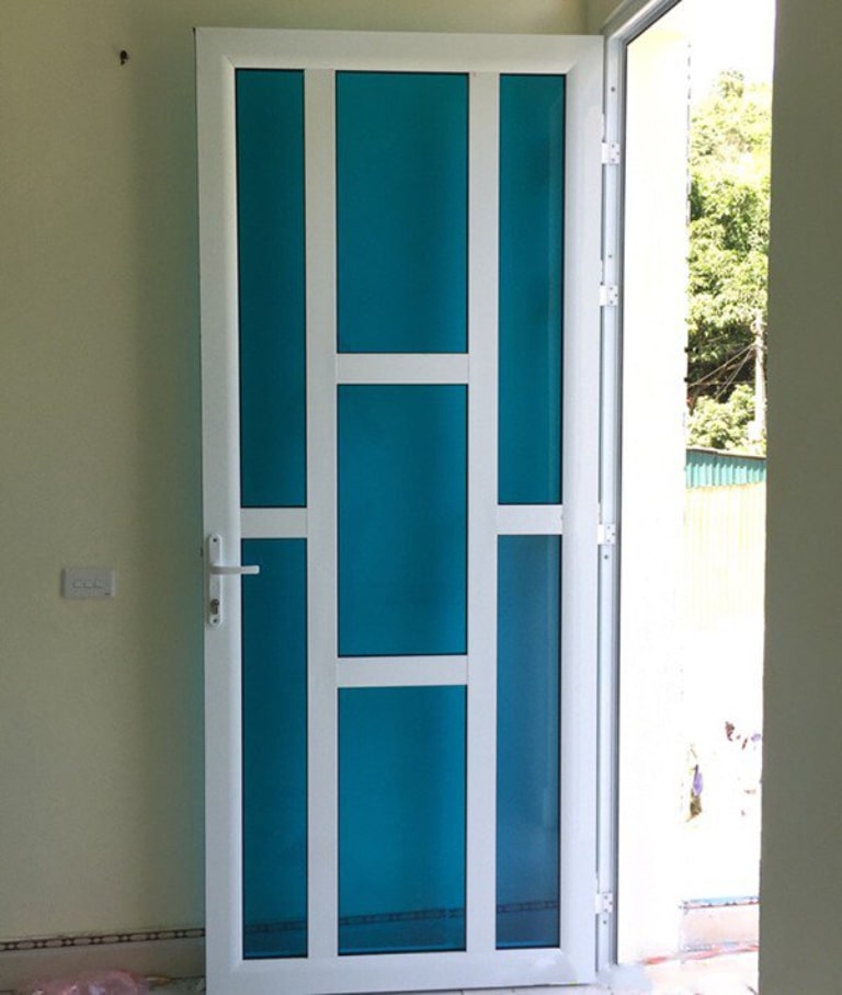 cửa khung nhôm sơn tĩnh điện 1 cánh màu trắng